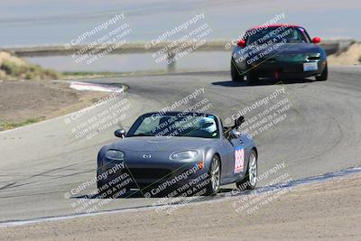 media/Jun-05-2022-CalClub SCCA (Sun) [[19e9bfb4bf]]/Group 4/Race/